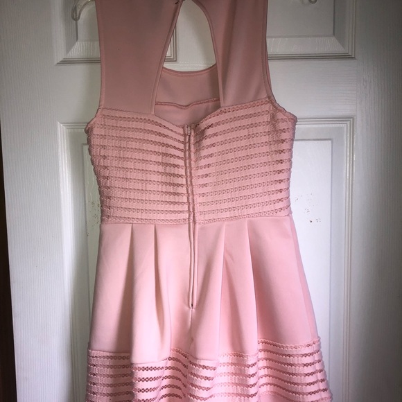 Pink dress - Picture 2 of 3